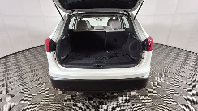 2018 Pearl White Nissan Rogue Sport SV FWD SUV