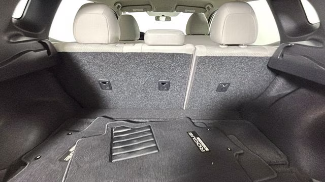 2018 Pearl White Nissan Rogue Sport SV FWD SUV