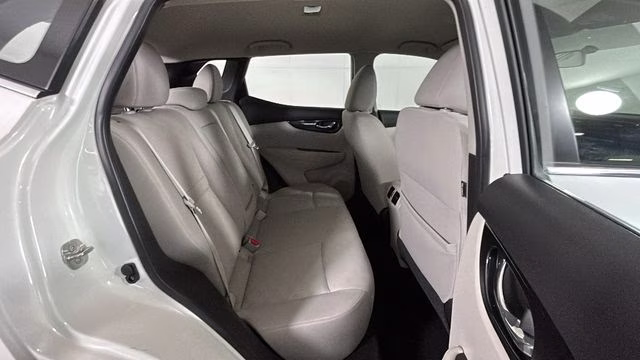 2018 Pearl White Nissan Rogue Sport SV FWD SUV