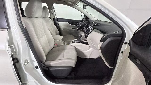 2018 Pearl White Nissan Rogue Sport SV FWD SUV