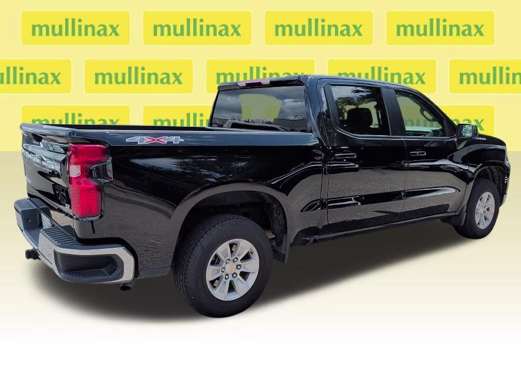 2025 Black Chevrolet Silverado 1500 LT 4X4 Truck