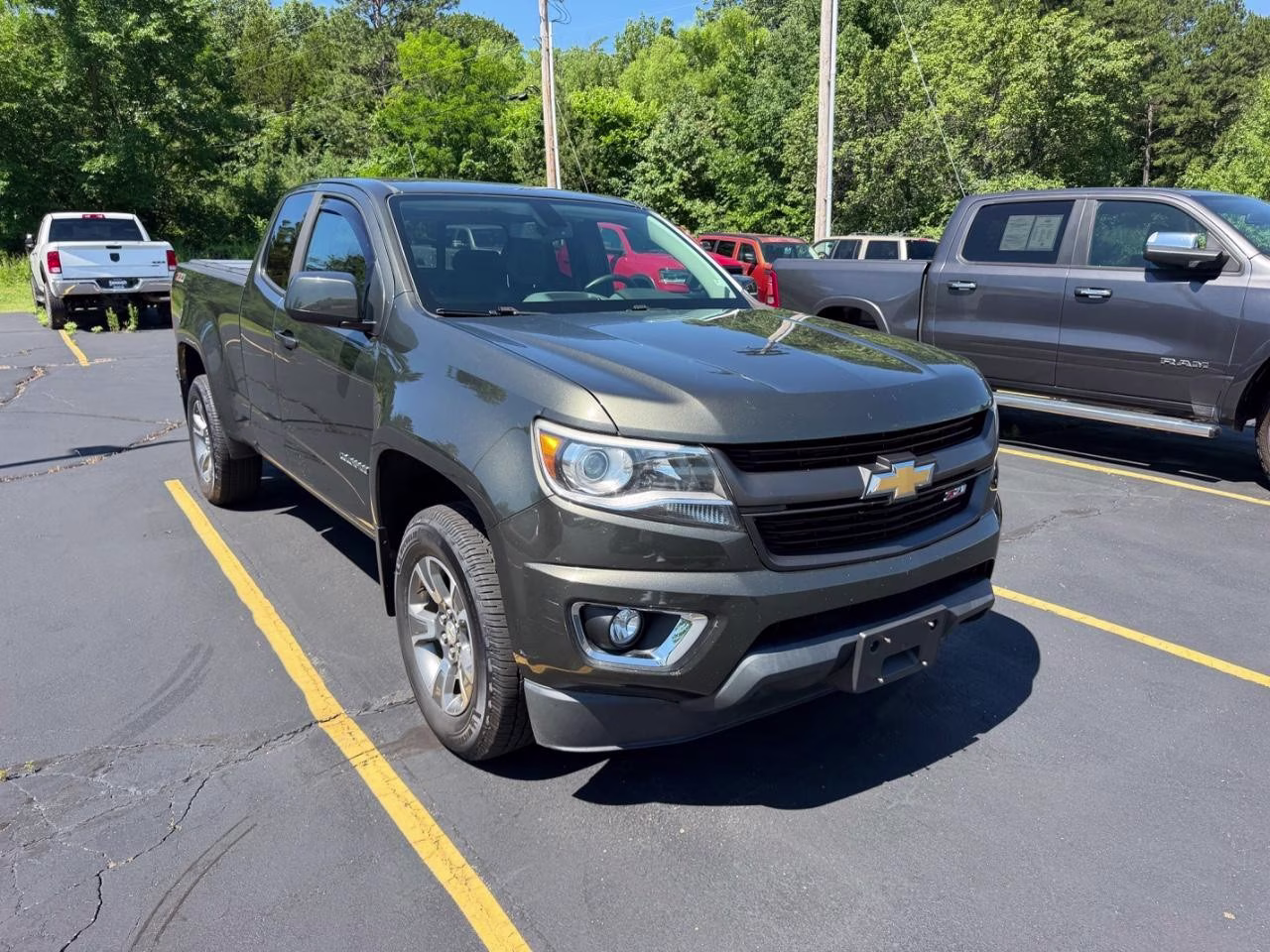 2018 Graphite Metallic Chevrolet Colorado 4WD Z71 Ext Cab 4X4 Truck