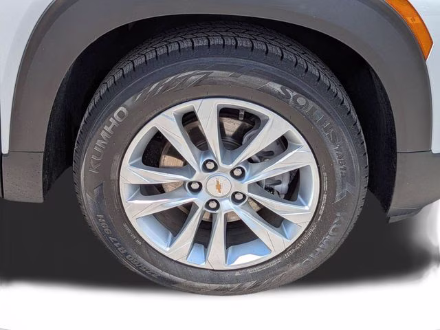 2023 Summit White Chevrolet Trailblazer LT FWD SUV