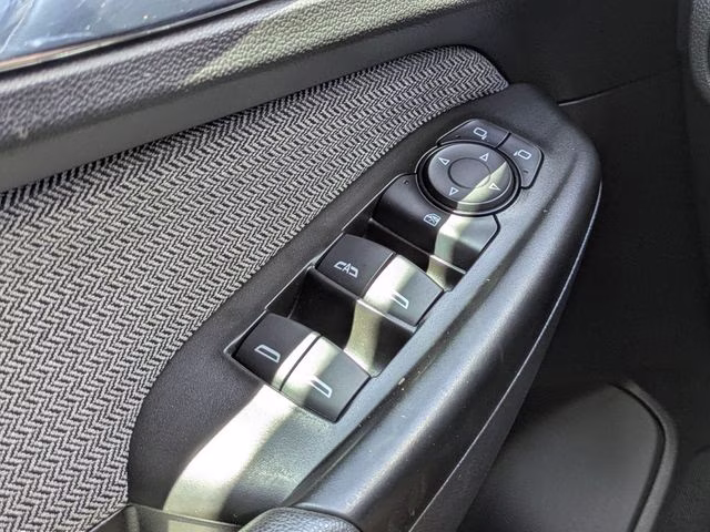 2023 Summit White Chevrolet Trailblazer LT FWD SUV