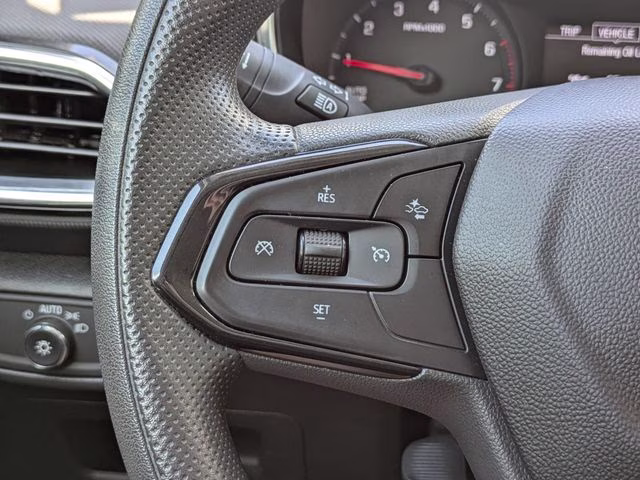 2023 Summit White Chevrolet Trailblazer LT FWD SUV