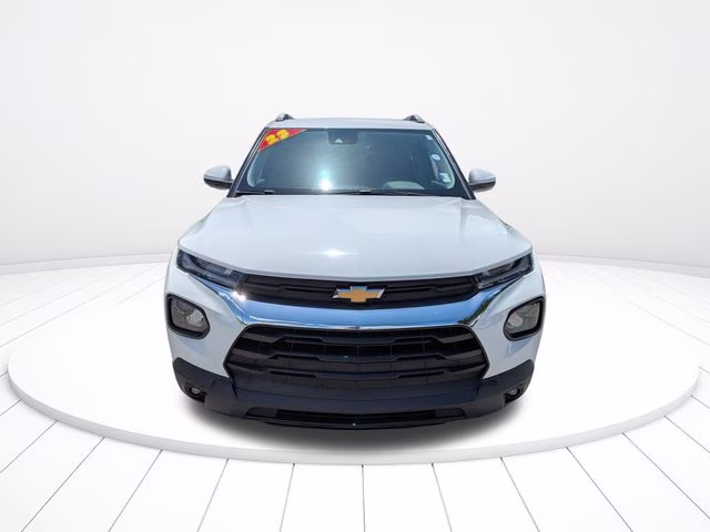 2023 Summit White Chevrolet Trailblazer LT FWD SUV