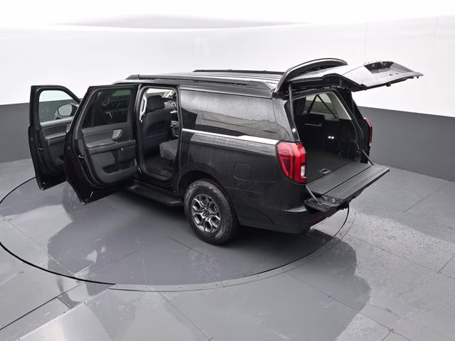 2025 Black Metallic Ford Expedition Max Active 4X4 SUV