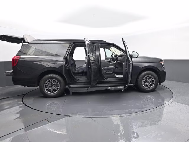 2025 Black Metallic Ford Expedition Max Active 4X4 SUV