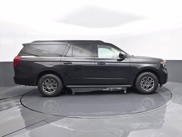 2025 Black Metallic Ford Expedition Max Active 4X4 SUV