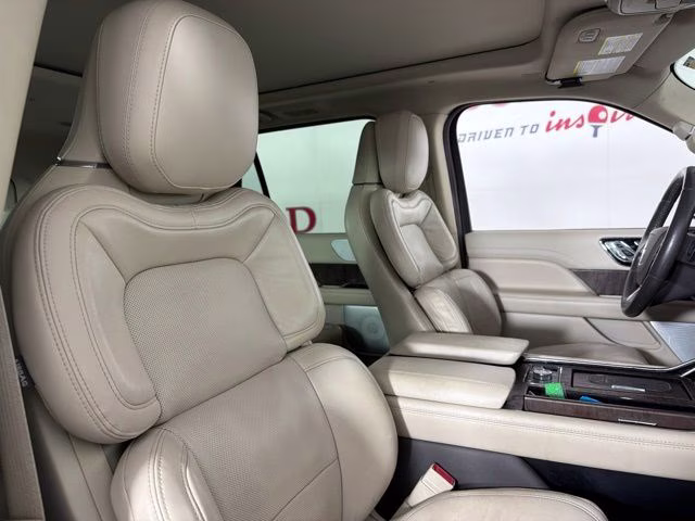 2020 Mocha Lincoln Navigator Reserve 4X4 SUV