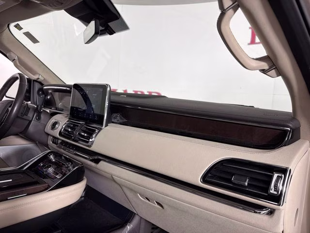 2020 Mocha Lincoln Navigator Reserve 4X4 SUV