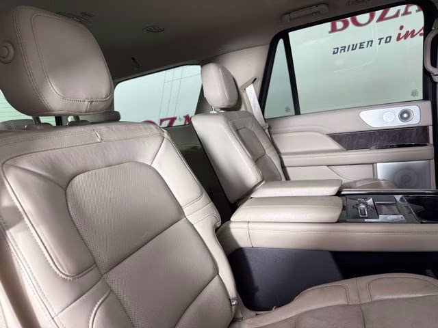 2020 Mocha Lincoln Navigator Reserve 4X4 SUV