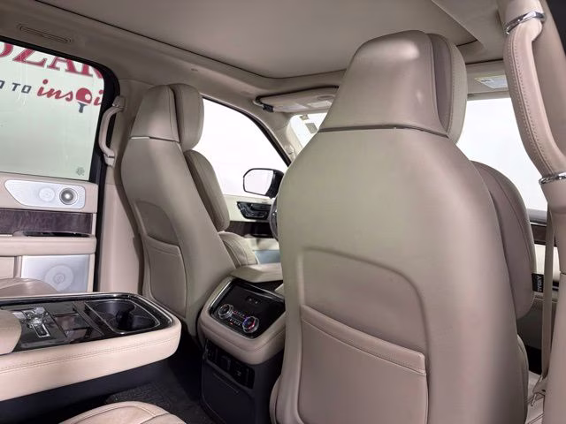 2020 Mocha Lincoln Navigator Reserve 4X4 SUV