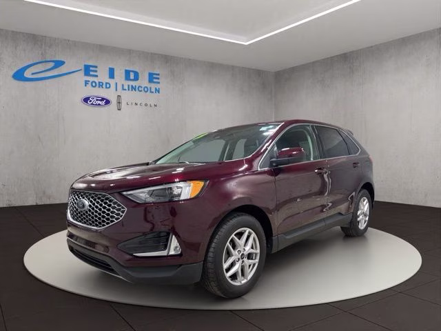 2023 Burgundy Velvet Metallic Tinted Clearcoat Ford Edge SEL AWD SUV
