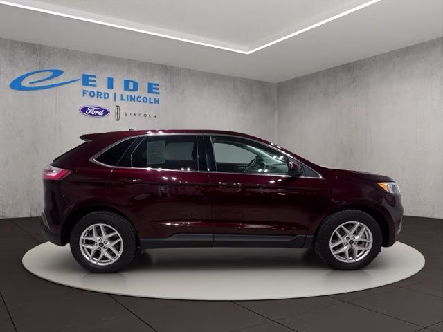 2023 Burgundy Velvet Metallic Tinted Clearcoat Ford Edge SEL AWD SUV