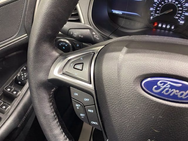 2023 Atlas Blue Metallic Ford Edge SEL AWD SUV