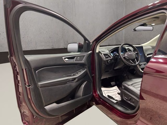 2023 Burgundy Velvet Metallic Tinted Clearcoat Ford Edge SEL AWD SUV