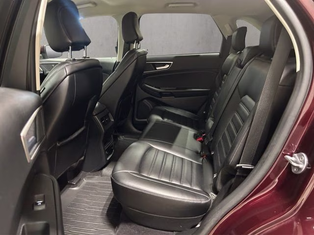 2023 Burgundy Velvet Metallic Tinted Clearcoat Ford Edge SEL AWD SUV