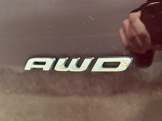 2023 Burgundy Velvet Metallic Tinted Clearcoat Ford Edge SEL AWD SUV