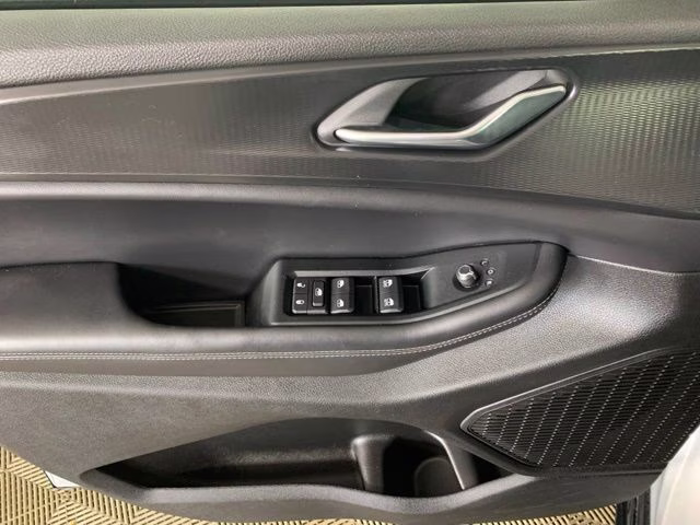 2025 Silver Zynith Jeep Grand Cherokee Altitude 4X4 SUV