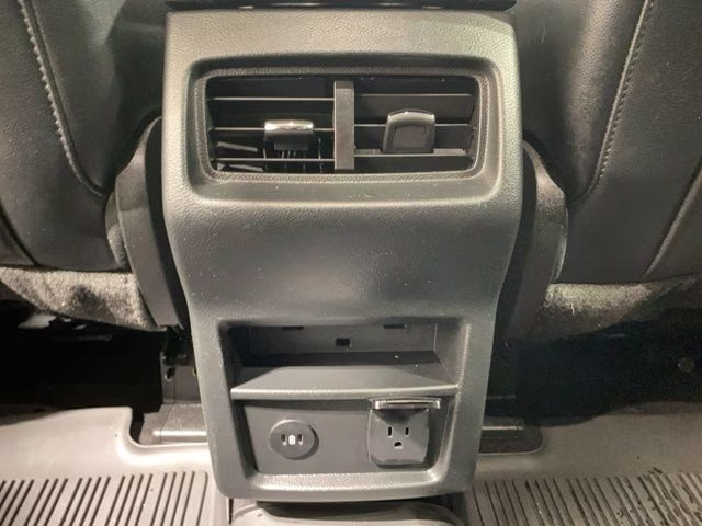 2023 Atlas Blue Metallic Ford Edge SEL AWD SUV