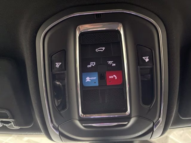 2025 Silver Jeep Grand Cherokee Altitude 4X4 SUV