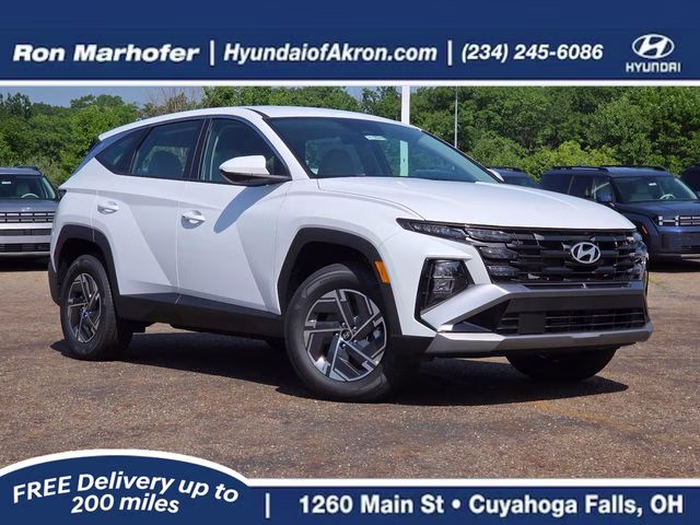 2026 Creamy White Pearl Hyundai Tucson Hybrid Blue SE AWD SUV