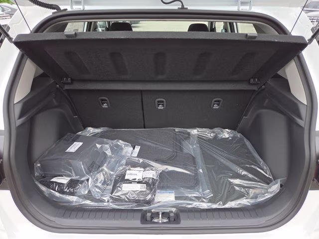 2026 Lunar White Hyundai Venue SEL FWD SUV