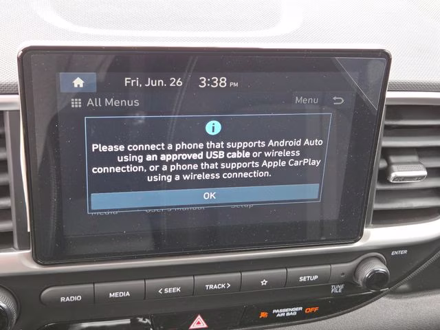 2026 Lunar White Hyundai Venue SEL FWD SUV