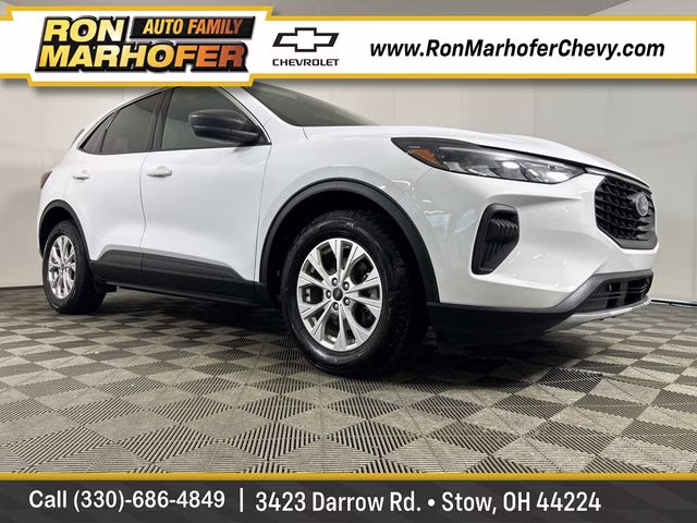 2023 White Ford Escape Active FWD SUV