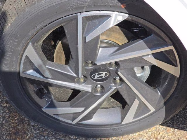 2025 Serenity White Hyundai Elantra SEL Sport FWD Sedan