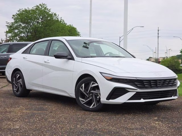 2025 Serenity White Hyundai Elantra SEL Sport FWD Sedan