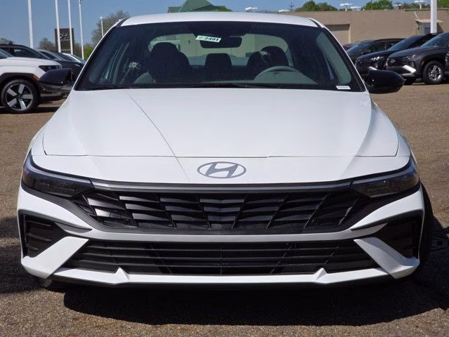 2025 Serenity White Hyundai Elantra SEL Sport FWD Sedan