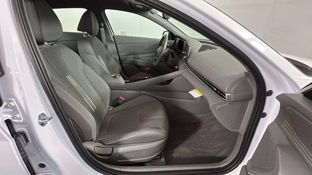 2025 Serenity White Hyundai Elantra SEL Sport FWD Sedan