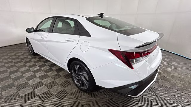 2025 Serenity White Hyundai Elantra SEL Sport FWD Sedan