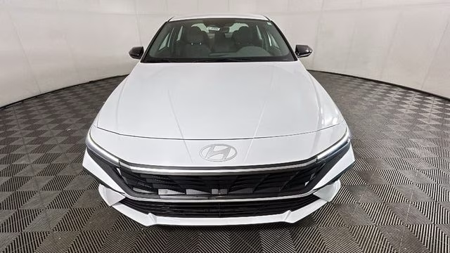 2025 Serenity White Hyundai Elantra SEL Sport FWD Sedan