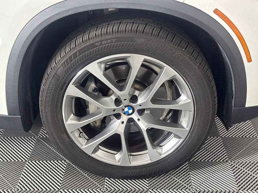 2023 Alpine White BMW X5 sDrive40i RWD SUV