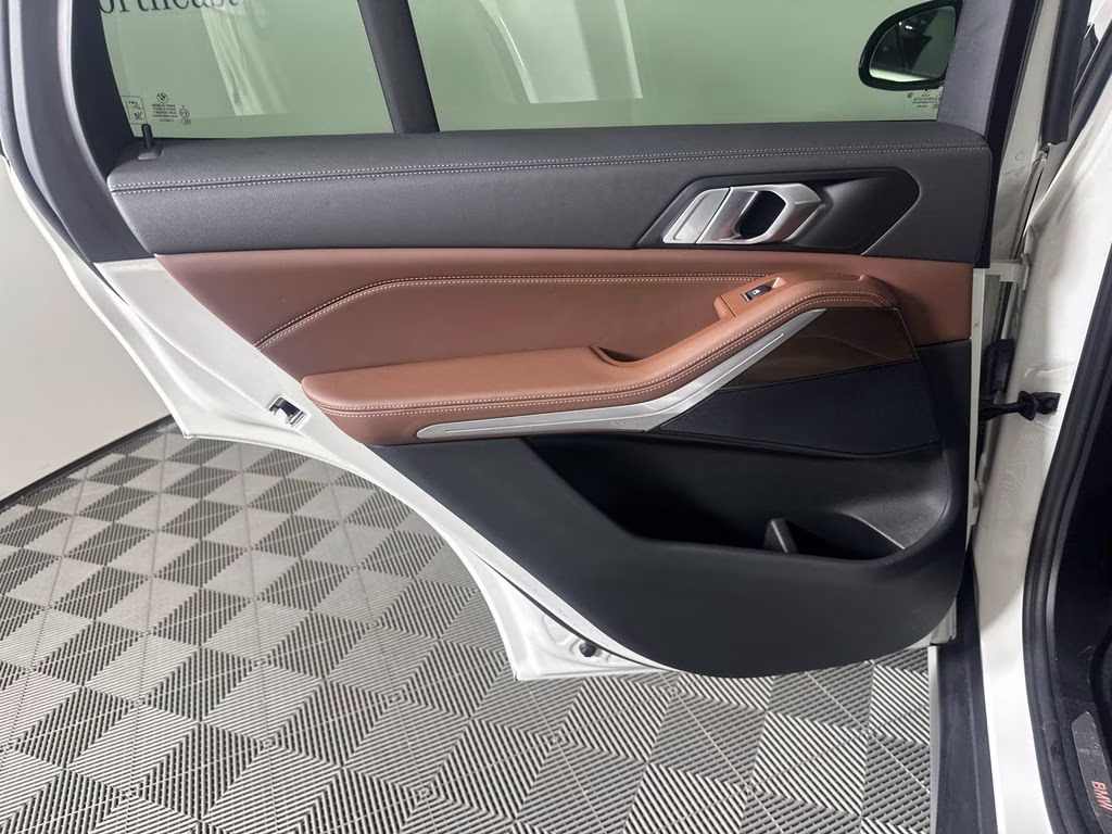 2023 Alpine White BMW X5 sDrive40i RWD SUV