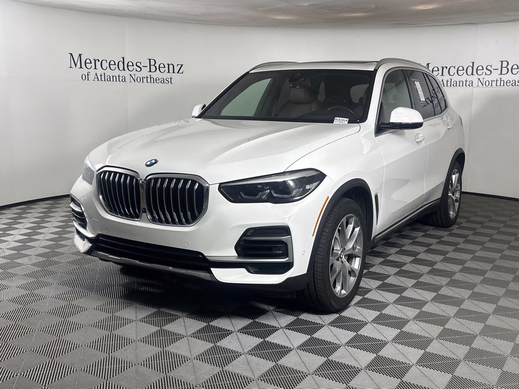 2023 Alpine White BMW X5 sDrive40i RWD SUV