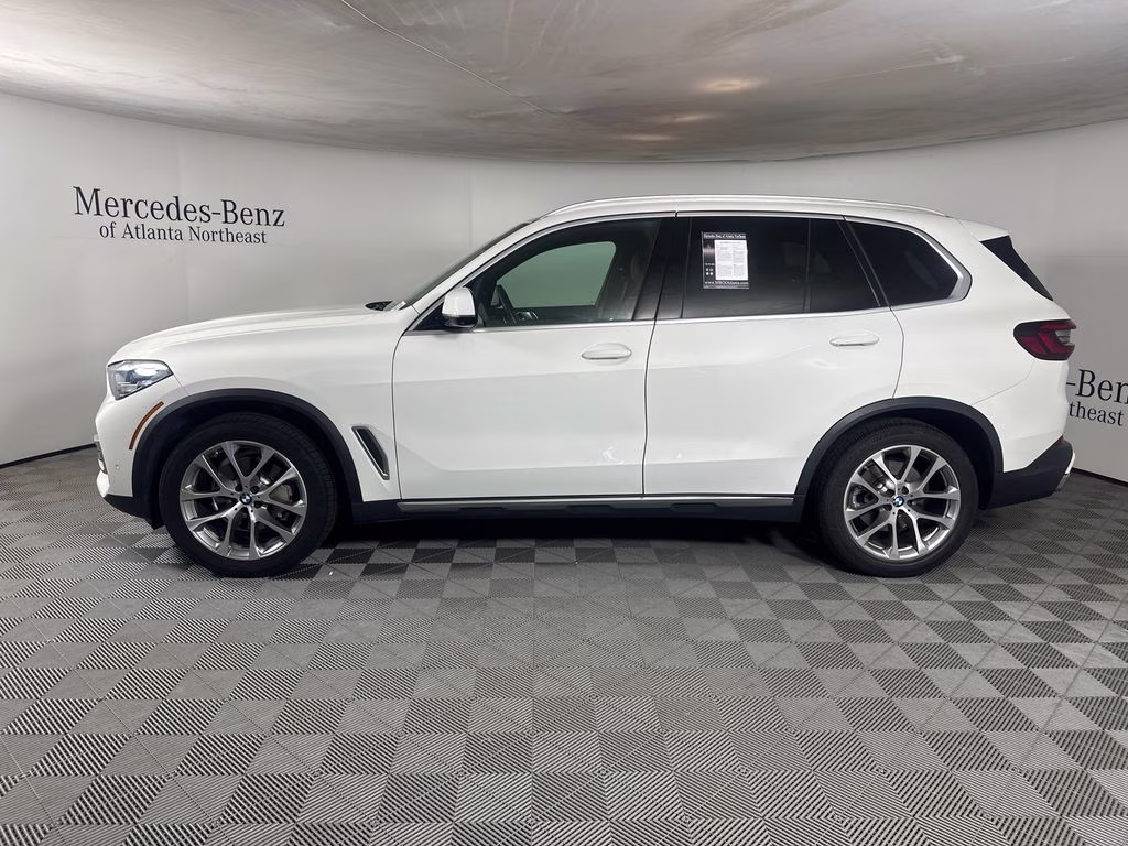 2023 Alpine White BMW X5 sDrive40i RWD SUV