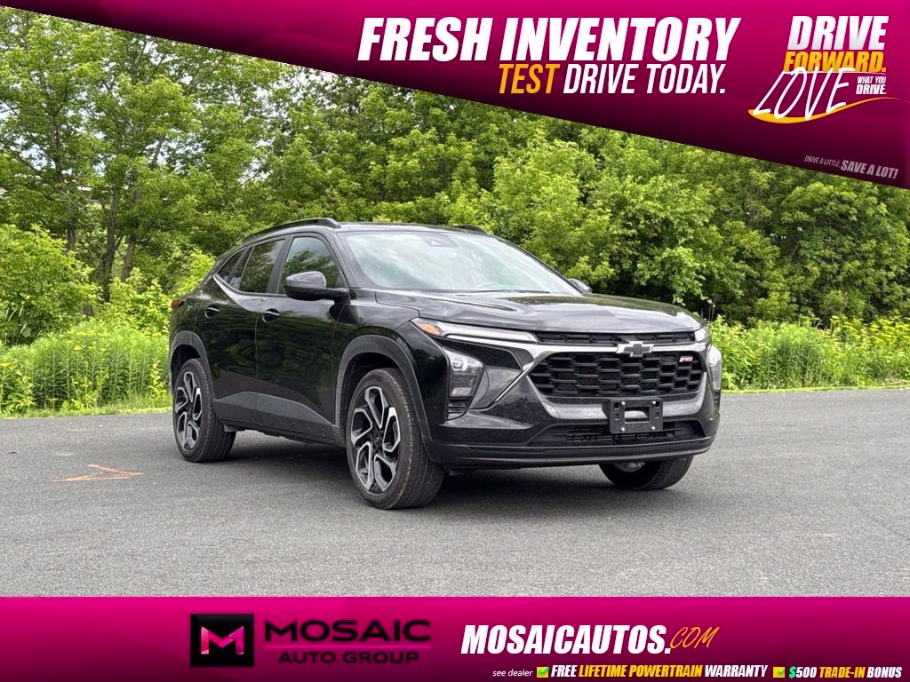 2025 Black Metallic Chevrolet Trax 2RS FWD SUV