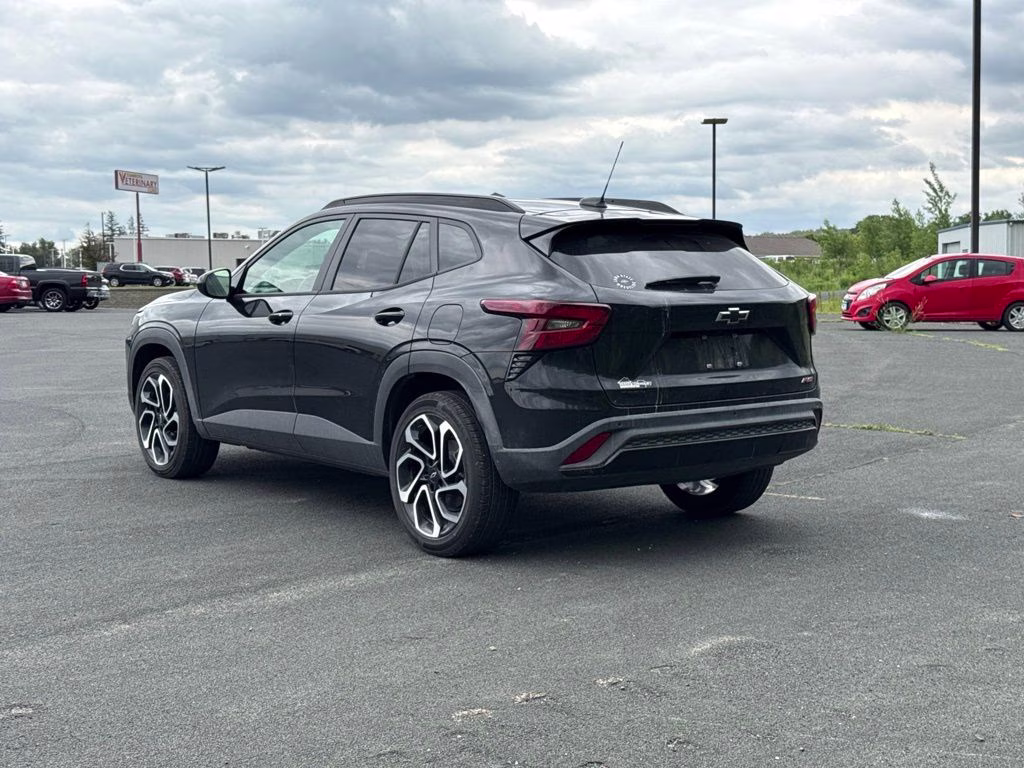 2025 Black Metallic Chevrolet Trax 2RS FWD SUV