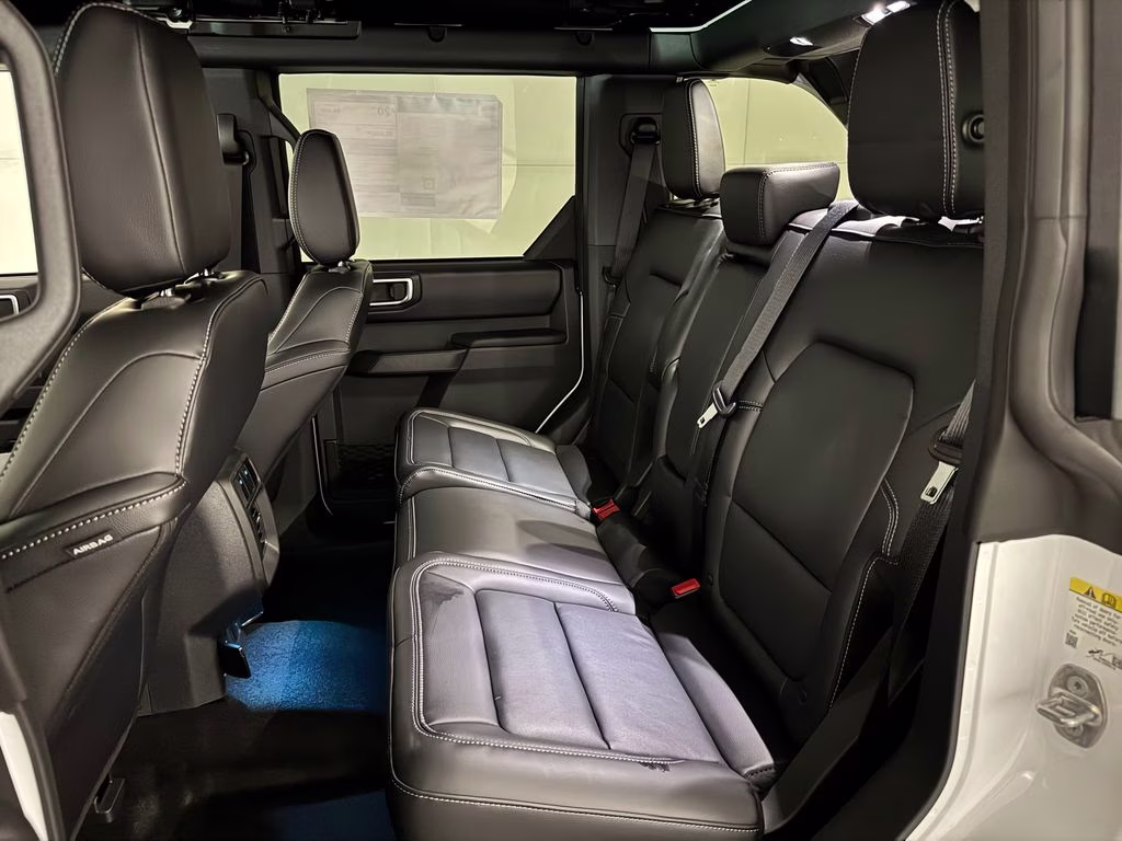 2026 Oxford White Ford Bronco Outer Banks 4X4 SUV