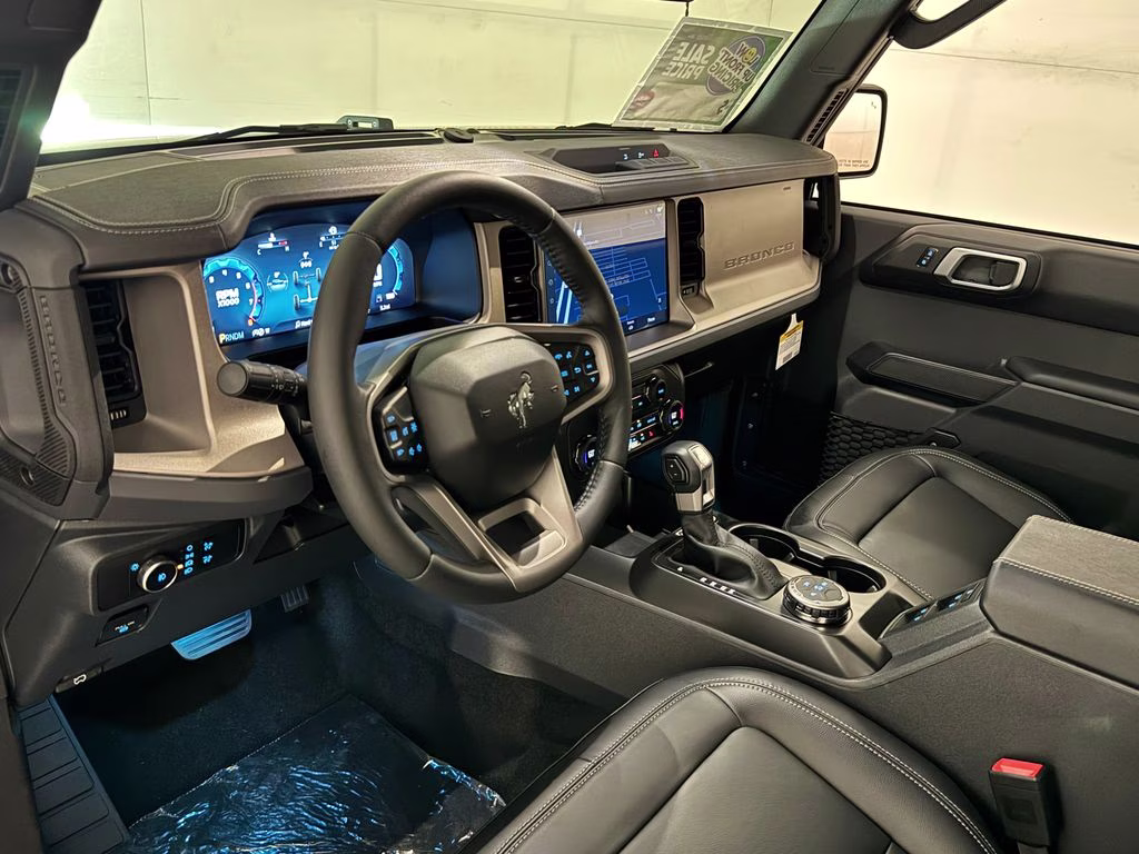 2026 Oxford White Ford Bronco Outer Banks 4X4 SUV