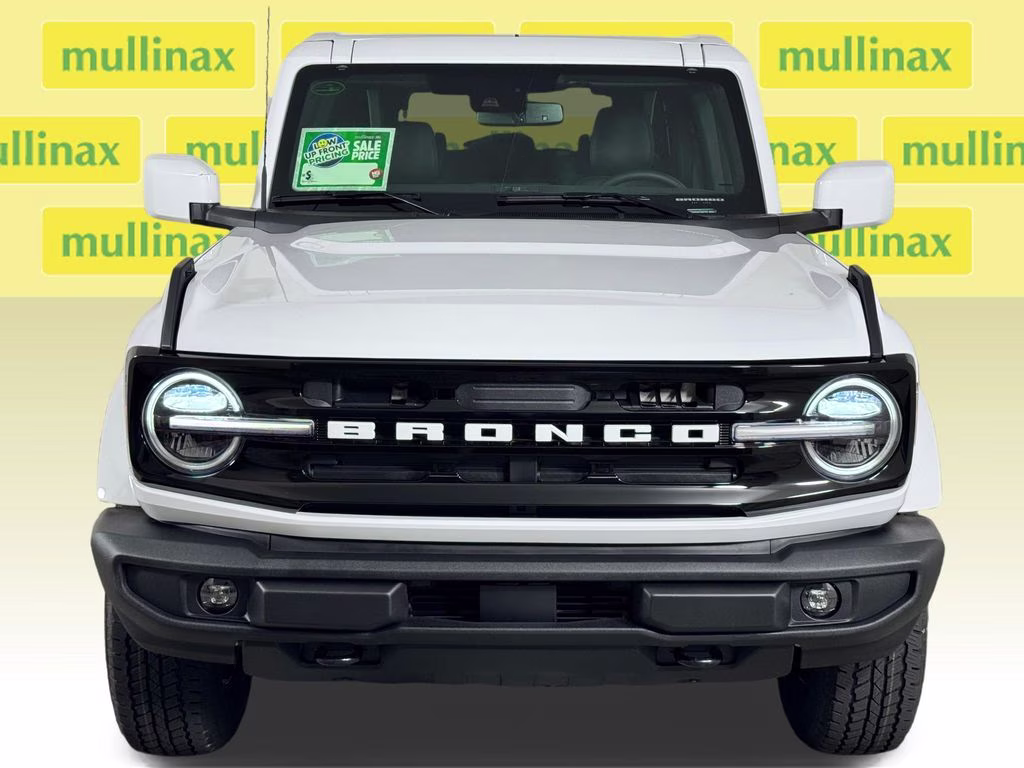 2026 Oxford White Ford Bronco Outer Banks 4X4 SUV