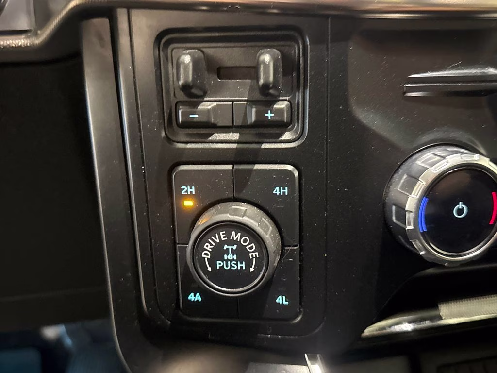 2023 Avalanche Ford F-150 Raptor 4X4 Truck
