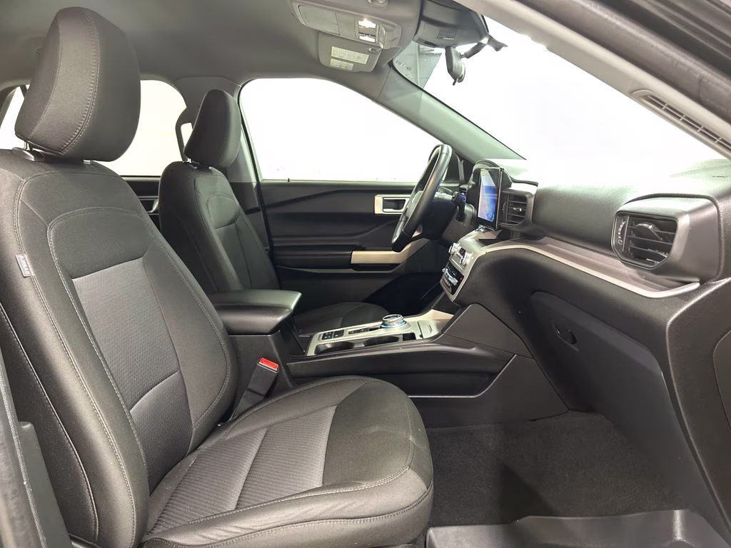 2023 Agate Black Metallic Ford Explorer XLT RWD SUV
