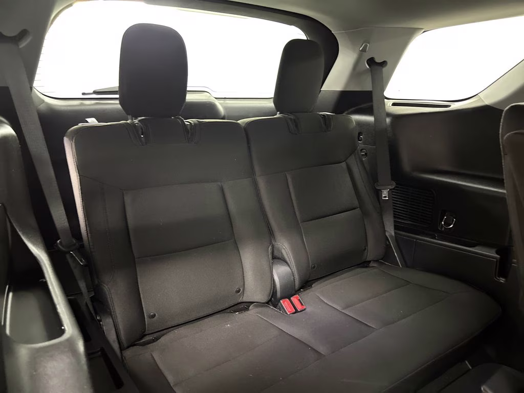 2023 Agate Black Metallic Ford Explorer XLT RWD SUV