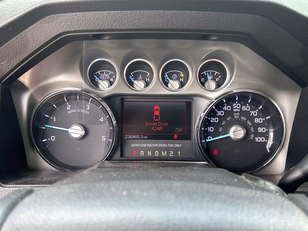 2014 Sterling Gray Metallic Ford Super Duty F-250 SRW Lariat 4X4 Truck