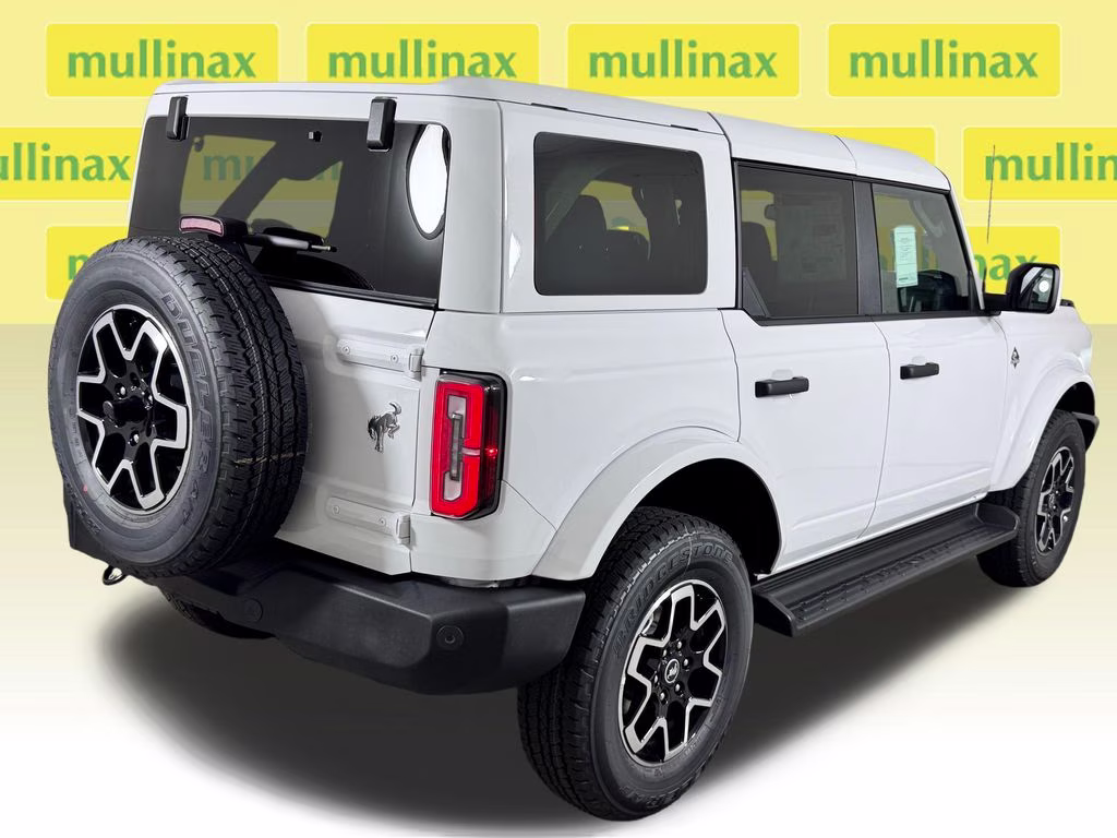 2026 Oxford White Ford Bronco Outer Banks 4X4 SUV